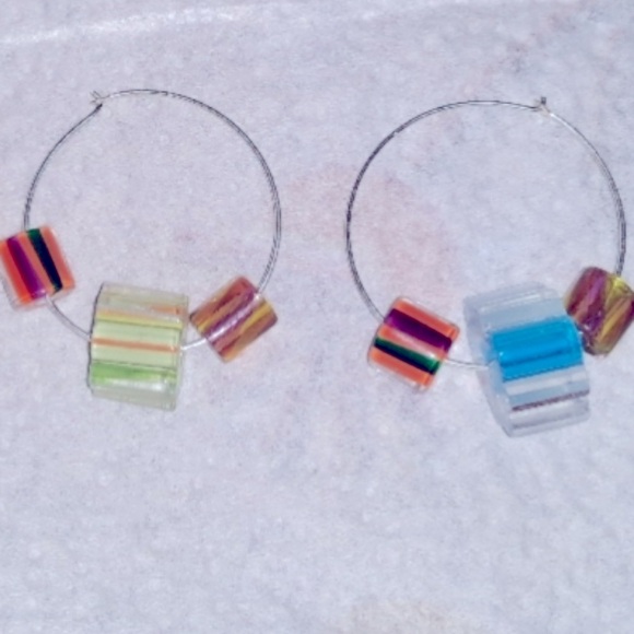 SILVER Wire Medium Hoop Earrings Chunk Colorful Beads NEW Hand Crafted - Picture 4 of 8